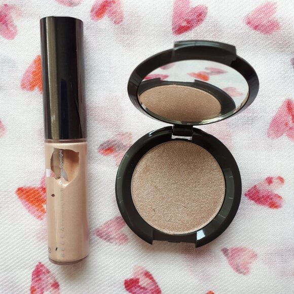 Becca Cosmetics: Glow On The Glow Kit - Opal - Picture 11 of 16